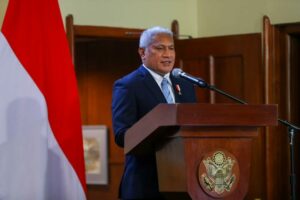 Badan Narkotika Nasional (BNN) menerima penghargaan dari Drug Enforcement Administration (DEA) Amerika Serikat Badan Narkotika Nasional (BNN) menerima penghargaan dari Drug Enforcement Administration (DEA) Amerika Serikat